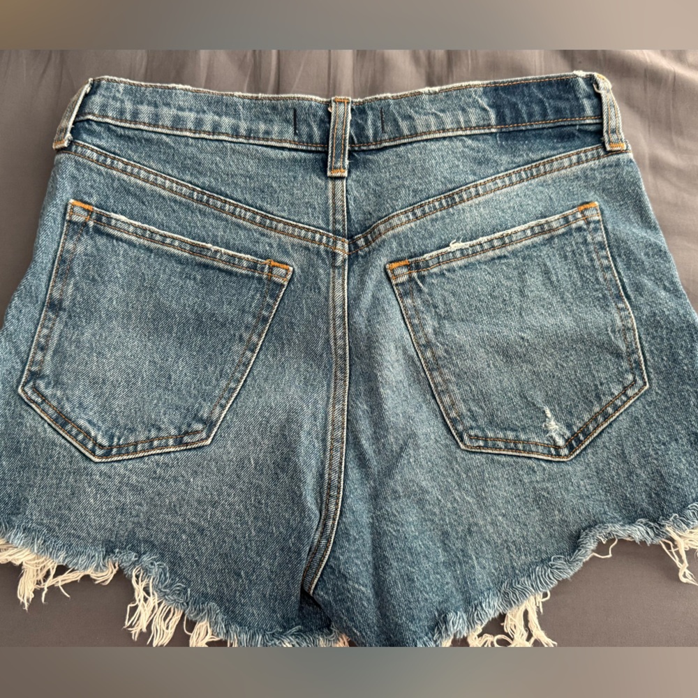 Abercrombie & Fitch -high rise Mom short - Picture 3 of 3